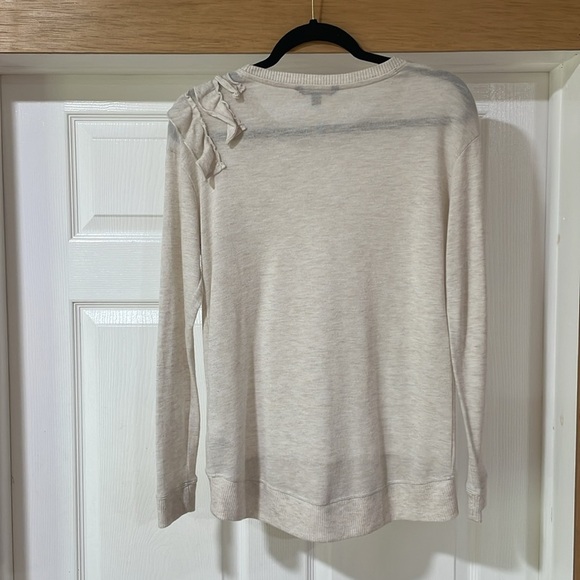 Banana Republic Women’s Sweater Lightweight Ruffle Trim Long Sleeve Cream Size M - Picture 5 of 10